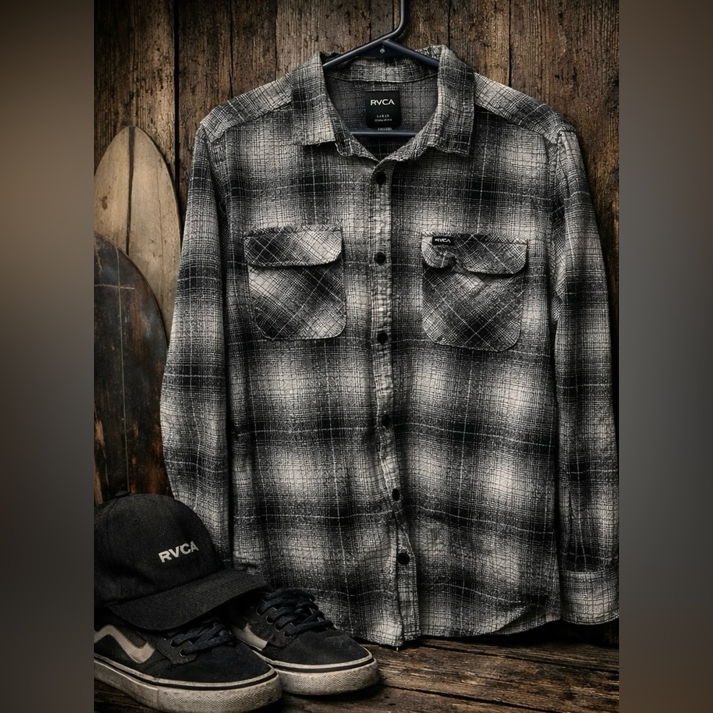 RVCA Plaid Flannel Shirt • Black Grey Button Up • Skate Surf Streetwear • Men’s
